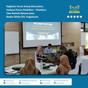 Dokumentasi kegiatan evaluasi pelatihan tata naskah Bahasa Jawa di Badan Diklat DIY