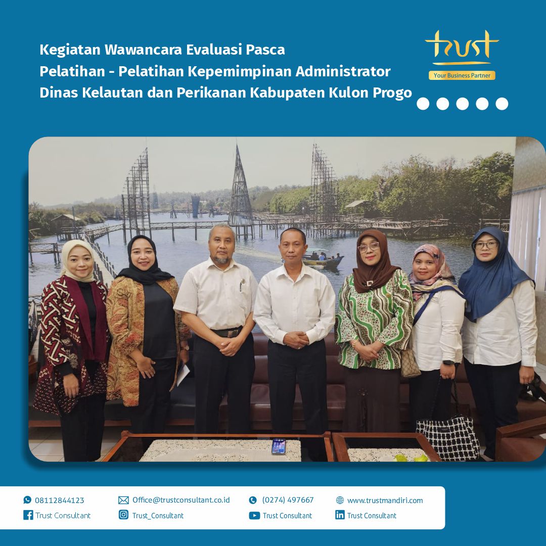 Wawancara evaluasi pasca pelatihan Kepemimpinan Administrator di Dinas Kelautan dan Perikanan Kulon Progo bersama Trust Consultant untuk mengukur efektivitas pengembangan kepemimpinan.