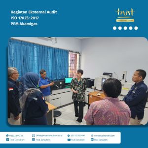 Suasana kegiatan Eksternal Audit ISO 17025:2017 di PEM Akamigas. Audit ini dilakukan untuk memastikan sistem manajemen laboratorium memenuhi persyaratan ISO 17025:2017
